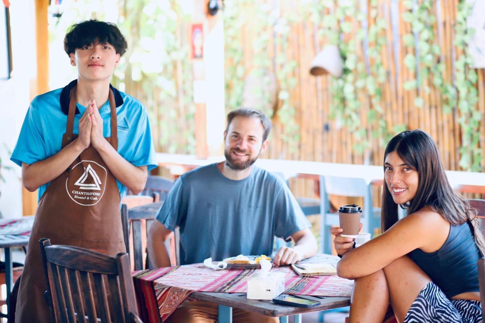 Chanthavong Hostel Луанг Прабанг Екстериор снимка