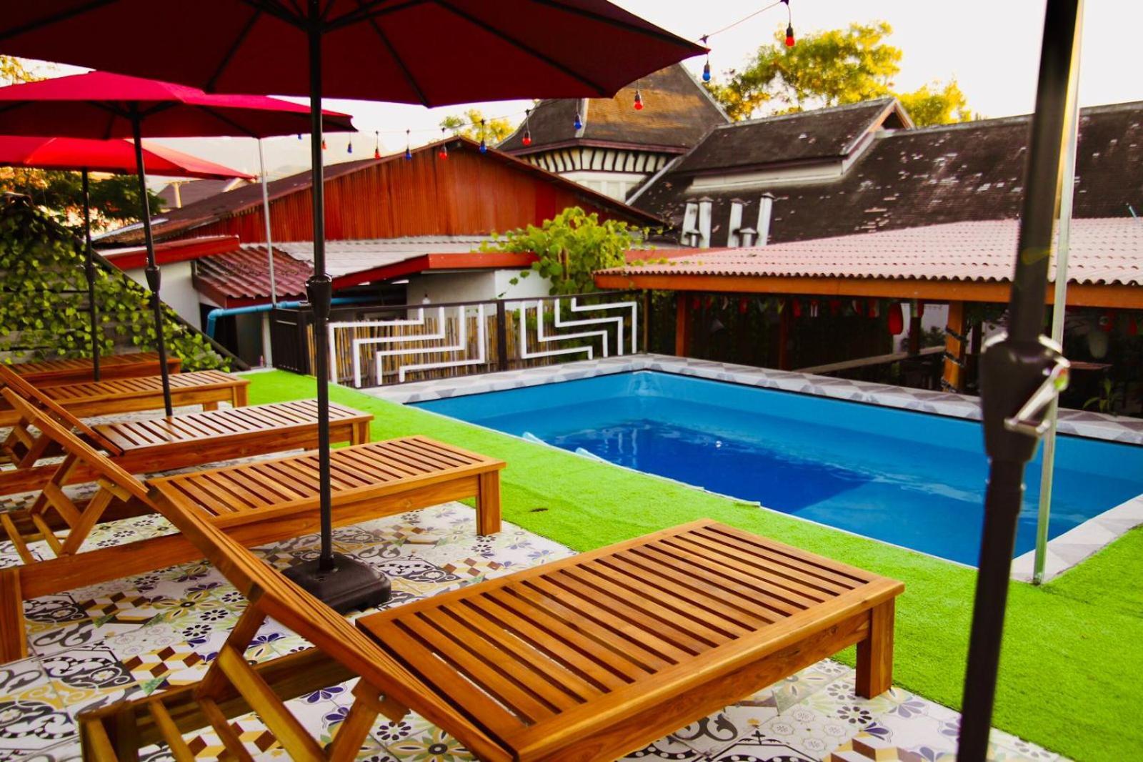 Chanthavong Hostel Луанг Прабанг Екстериор снимка