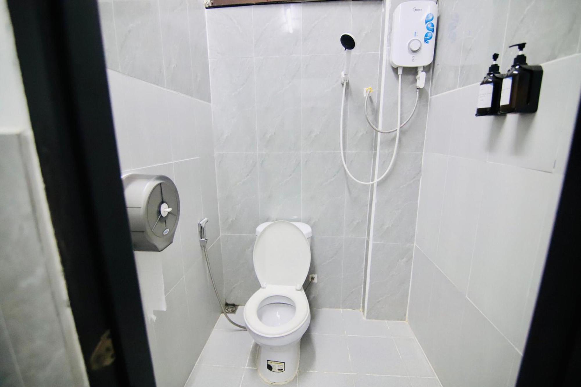 Chanthavong Hostel Луанг Прабанг Екстериор снимка