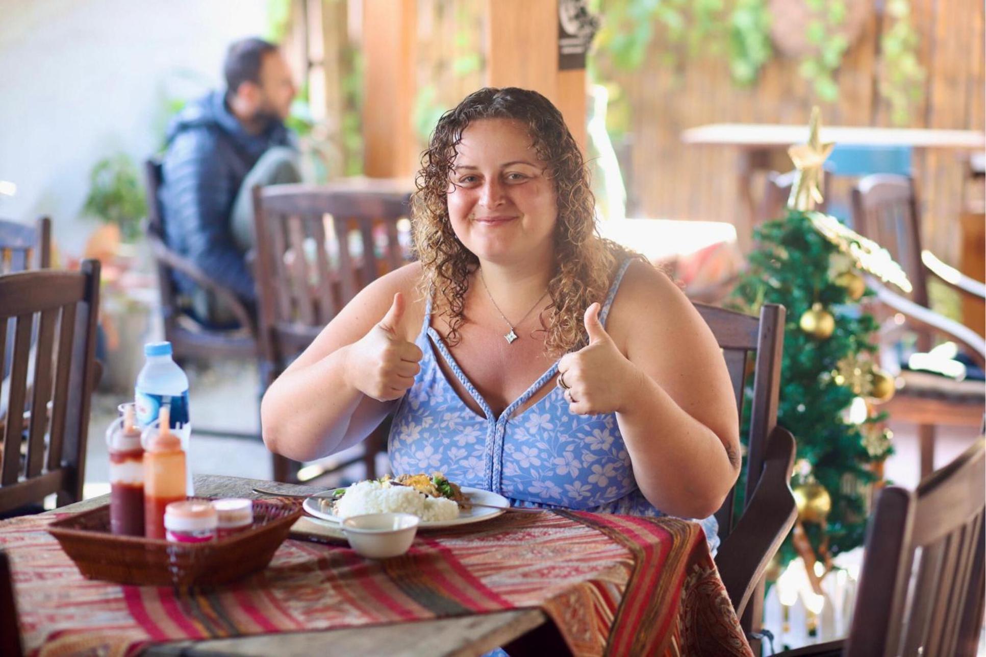 Chanthavong Hostel Луанг Прабанг Екстериор снимка