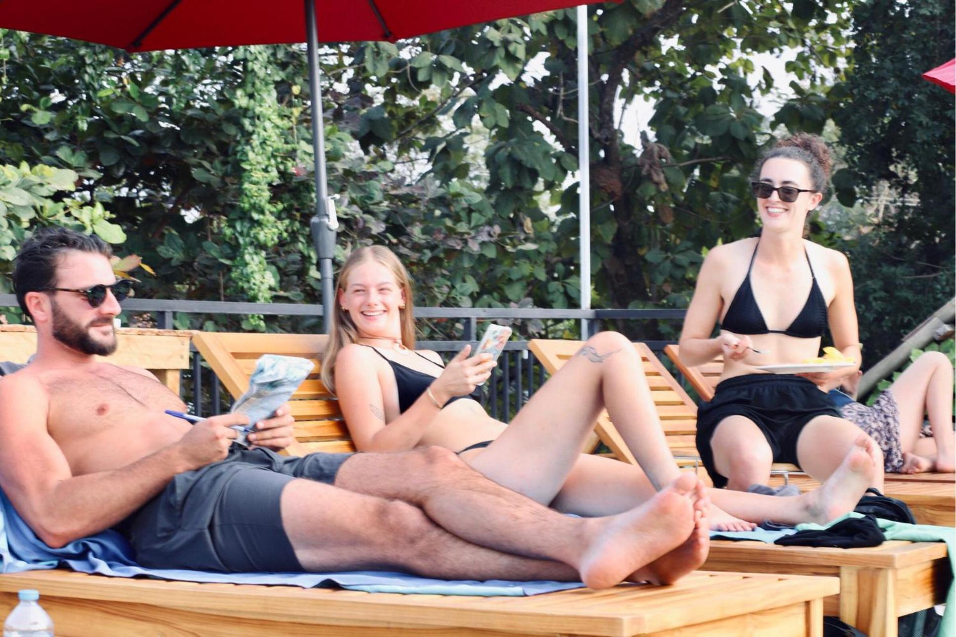 Chanthavong Hostel Луанг Прабанг Екстериор снимка